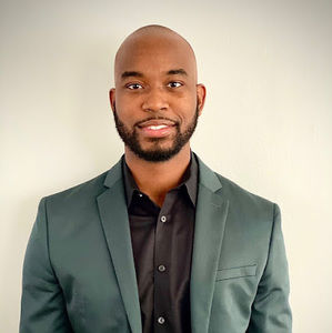 Meet your Posher, Everett